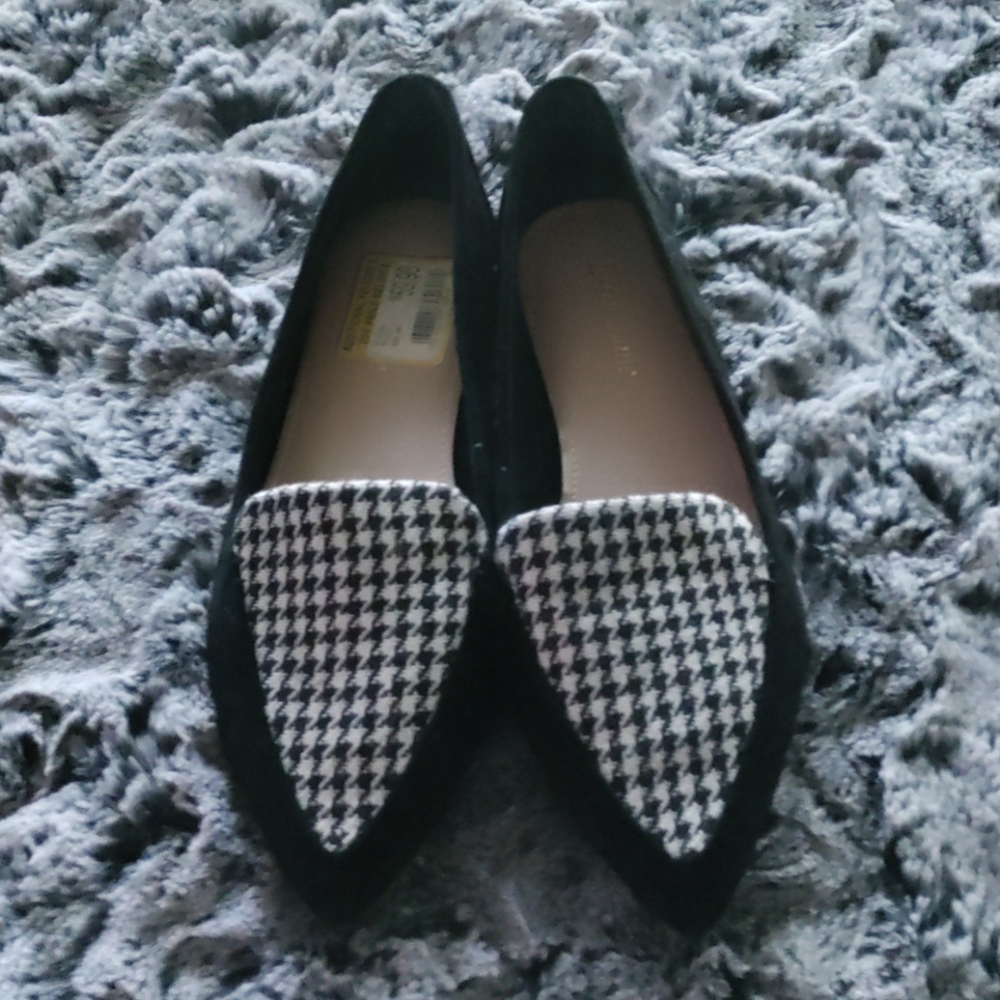 ✰ Essex Lane | Houndstooth Flats.